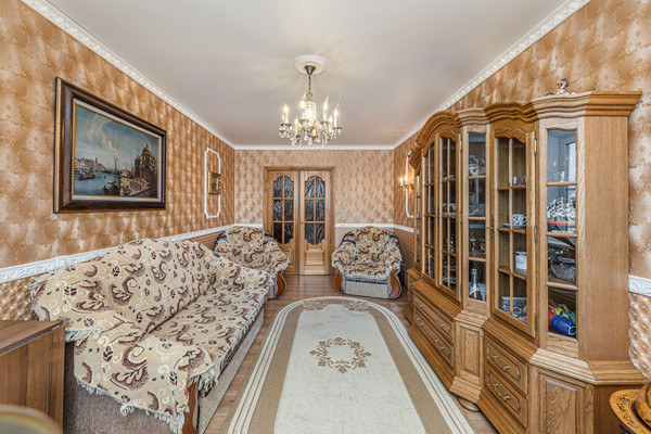 Продам трехкомнатную (3-комн.) квартиру, Ковшовой ул, 6, Челябинск г