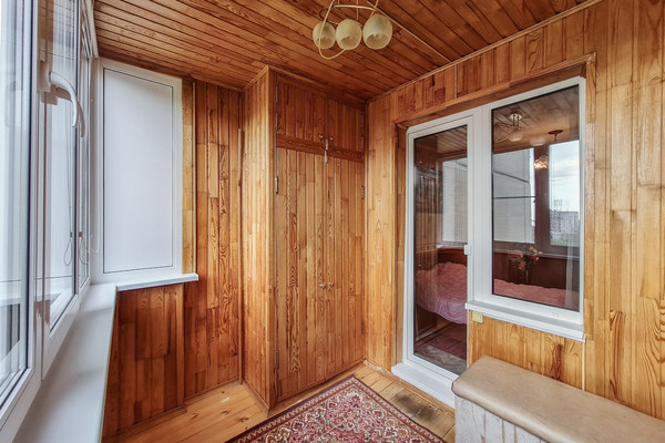 Продам трехкомнатную (3-комн.) квартиру, Ковшовой ул, 6, Челябинск г