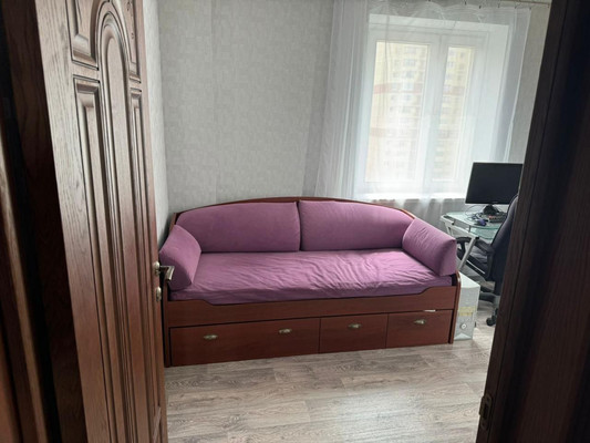 Продам двухкомнатную (2-комн.) квартиру, Дмитриева ул, 10, Балашиха г