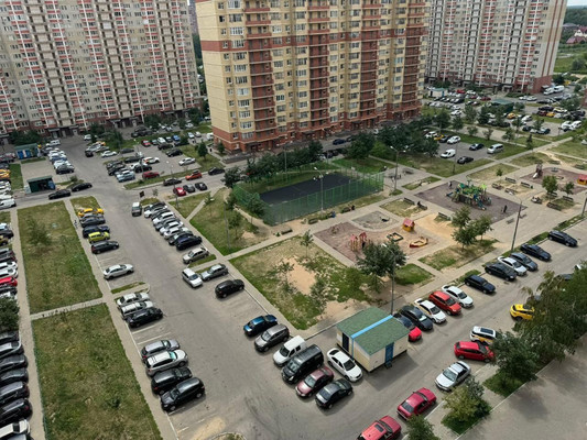 Продам двухкомнатную (2-комн.) квартиру, Дмитриева ул, 10, Балашиха г