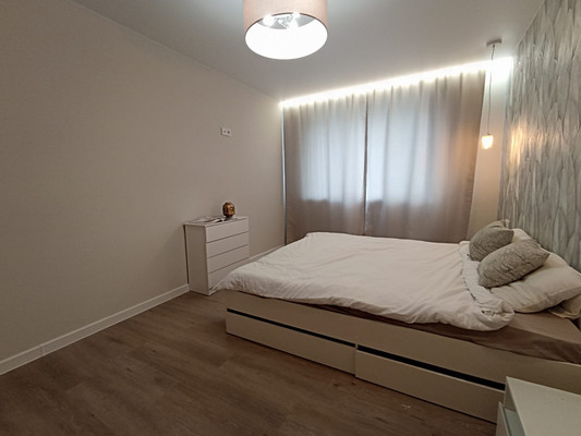 Продам двухкомнатную (2-комн.) квартиру, Шувалова ул, 32, Мурино п