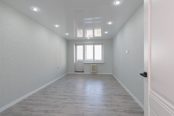 Продам двухкомнатную (2-комн.) квартиру, Красный Маяк ул, 104, Брянск г
