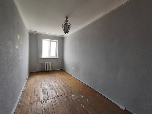 Продам трехкомнатную (3-комн.) квартиру, Вокзальная ул, 21, Апшеронск г