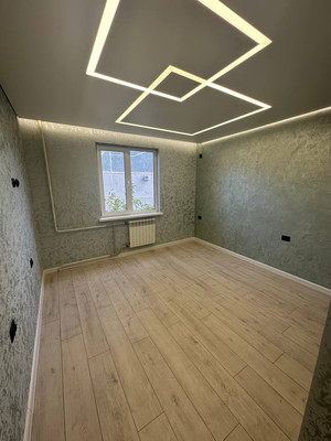 Продам трехкомнатную (3-комн.) квартиру, им. 70-летия Октября ул, 34, Краснодар г