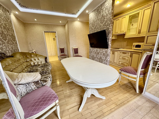 Продам трехкомнатную (3-комн.) квартиру, Семеновская ул, 43, Краснодар г