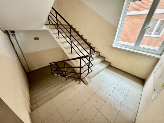 Продам трехкомнатную (3-комн.) квартиру, Семеновская ул, 43, Краснодар г