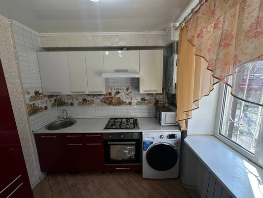 Продам двухкомнатную (2-комн.) квартиру, им. Вишняковой ул, 69, Краснодар г