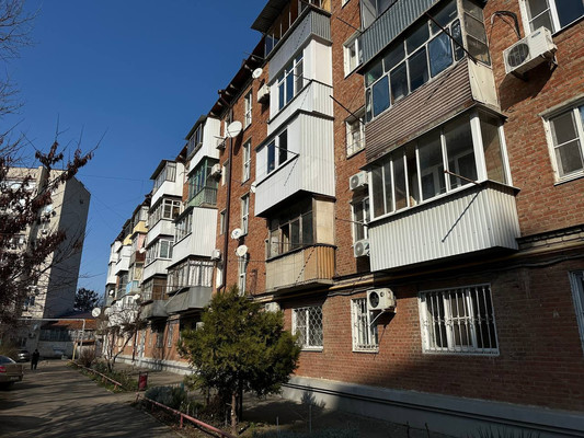 Продам двухкомнатную (2-комн.) квартиру, им. Вишняковой ул, 69, Краснодар г