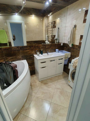 Продам многокомнатную квартиру, им. Александра Покрышкина ул, 2/2, Краснодар г