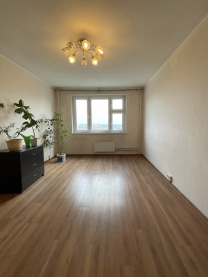 Продам двухкомнатную (2-комн.) квартиру, Новое ш, 7к2, Дрожжино рп