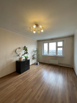 Продам двухкомнатную (2-комн.) квартиру, Новое ш, 7к2, Дрожжино рп
