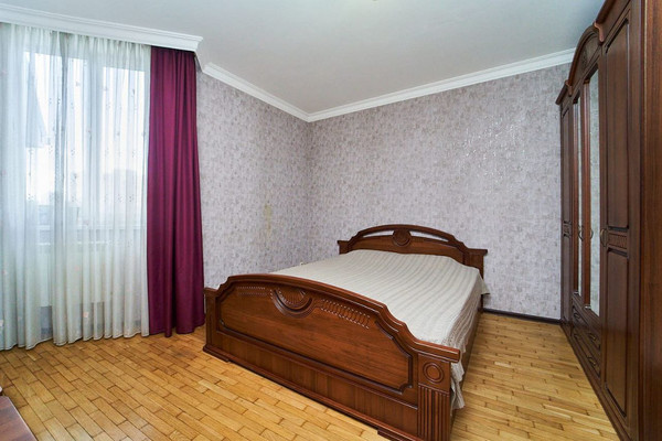 Продам двухкомнатную (2-комн.) квартиру, Длинная ул, 192, Краснодар г