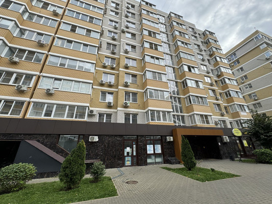 Продам однокомнатную (1-комн.) квартиру, Красных Партизан ул, 1/4к4, Краснодар г
