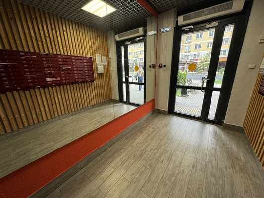 Продам однокомнатную (1-комн.) квартиру, Красных Партизан ул, 1/4к4, Краснодар г