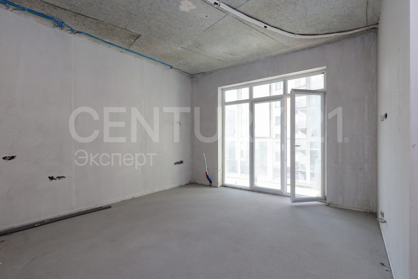 Продам трехкомнатную (3-комн.) квартиру, Октябрьская ул, 12 , Калининград г