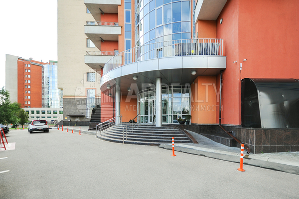 Продам коммерческое помещение 35,2 м2, Островитянова ул, 6, Москва г