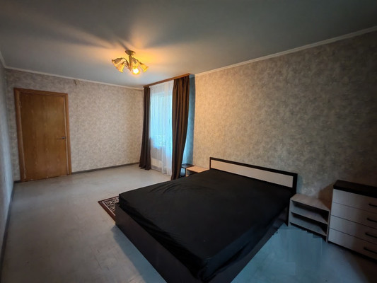 Продам двухкомнатную (2-комн.) квартиру, Маршала Катукова ул, 20к2, Москва г