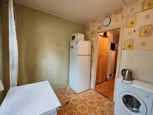 Продам двухкомнатную (2-комн.) квартиру, Маршала Катукова ул, 20к2, Москва г