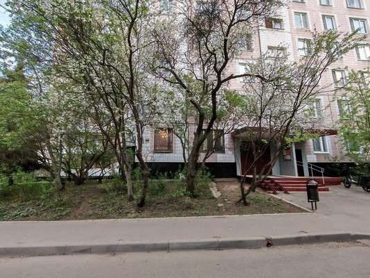 Продам двухкомнатную (2-комн.) квартиру, Маршала Катукова ул, 20к2, Москва г