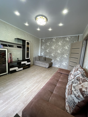 Продам двухкомнатную (2-комн.) квартиру, Сергея Казьмина ул, 2, Липецк г