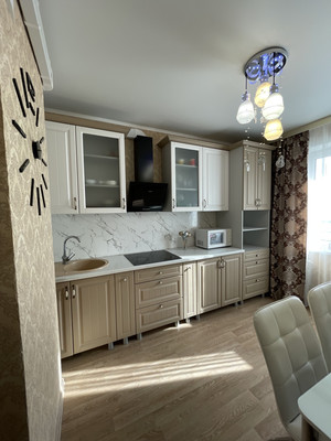 Продам двухкомнатную (2-комн.) квартиру, Сергея Казьмина ул, 2, Липецк г