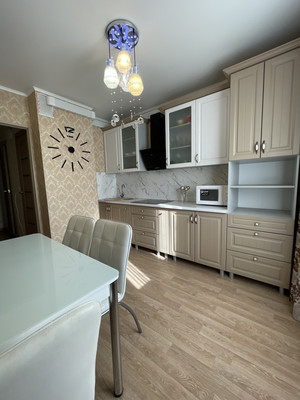 Продам двухкомнатную (2-комн.) квартиру, Сергея Казьмина ул, 2, Липецк г