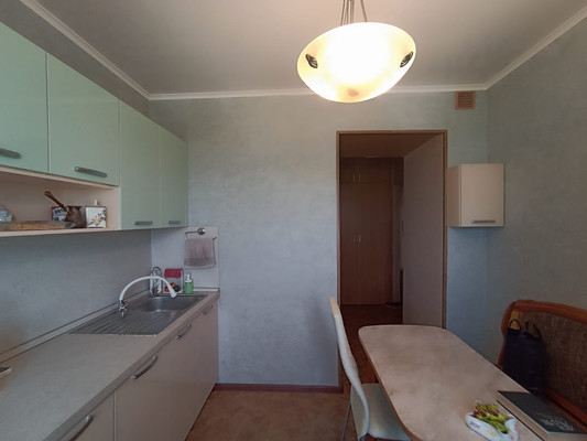 Продам двухкомнатную (2-комн.) квартиру, Дружбы ул, 7/22, Волгодонск г