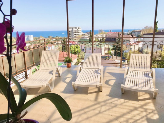 Продам гостиницу 573,4 м2, Пионерская ул, 49, Алушта г