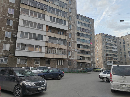 Продам двухкомнатную (2-комн.) квартиру, Красноармейская ул, 70, Нижний Тагил г