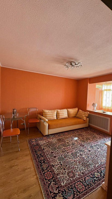Продам двухкомнатную (2-комн.) квартиру, Таганрогская ул, 96к1, Ростов-на-Дону г
