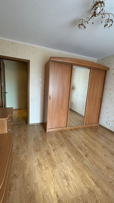 Продам двухкомнатную (2-комн.) квартиру, Таганрогская ул, 96к1, Ростов-на-Дону г