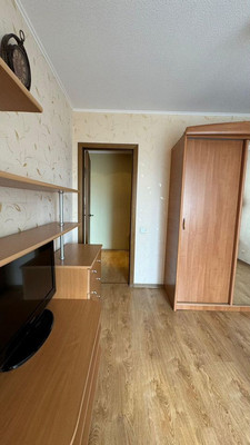 Продам двухкомнатную (2-комн.) квартиру, Таганрогская ул, 96к1, Ростов-на-Дону г