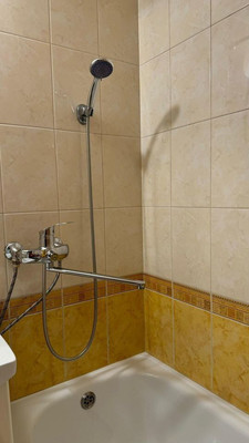 Продам двухкомнатную (2-комн.) квартиру, Таганрогская ул, 96к1, Ростов-на-Дону г