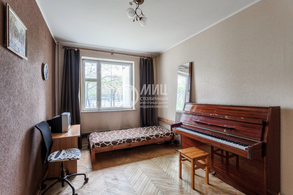 Продам трехкомнатную (3-комн.) квартиру, Чоботовская ул, 3, Москва г