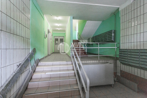 Продам трехкомнатную (3-комн.) квартиру, Чоботовская ул, 3, Москва г
