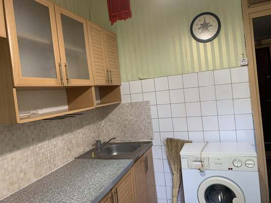 Продам двухкомнатную (2-комн.) квартиру, Медынская ул, 5к1, Москва г