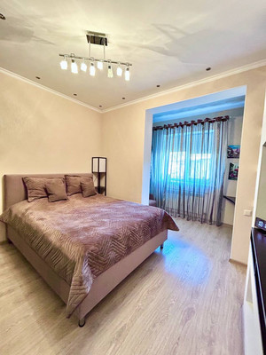 Продам трехкомнатную (3-комн.) квартиру, Внешняя ул, 7, Битумное п