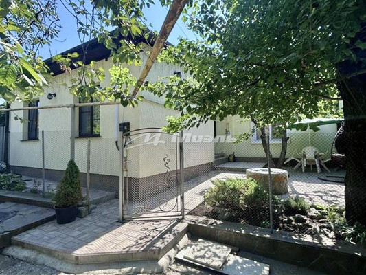 Продам трехкомнатную (3-комн.) квартиру, Внешняя ул, 7, Битумное п