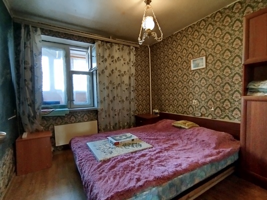 Продам трехкомнатную (3-комн.) квартиру, Академика Губкина ул, 37, Казань г