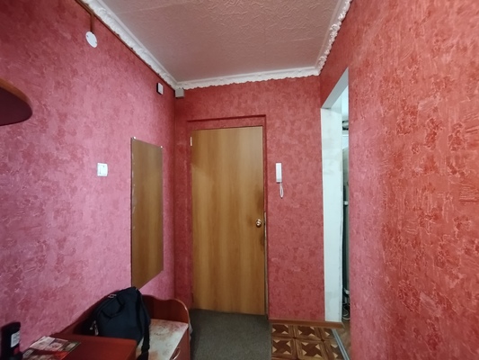 Продам трехкомнатную (3-комн.) квартиру, Академика Губкина ул, 37, Казань г