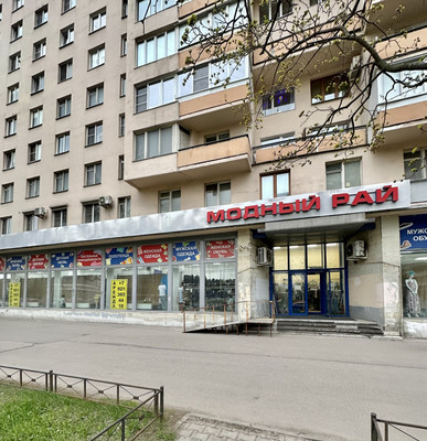 Сдам торговое помещение 242 м2, КИМа пр-кт, 4кВ, Санкт-Петербург г