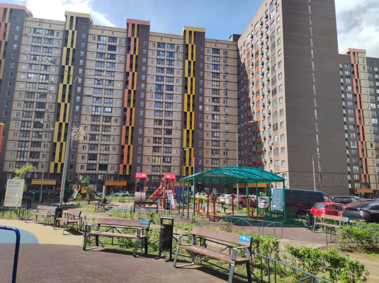 Продам однокомнатную (1-комн.) квартиру, Свободы (Мирный мкр.) ул, 3, Мирный п