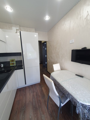 Продам двухкомнатную (2-комн.) квартиру, Мира пр-кт, 33, Волгодонск г