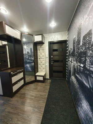 Продам двухкомнатную (2-комн.) квартиру, Мира пр-кт, 33, Волгодонск г