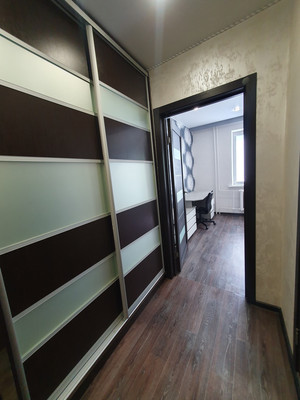 Продам двухкомнатную (2-комн.) квартиру, Мира пр-кт, 33, Волгодонск г