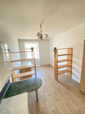 Продам комнату в 16-комн. квартире, Большеохтинский пр-кт, 41кА, Санкт-Петербург г