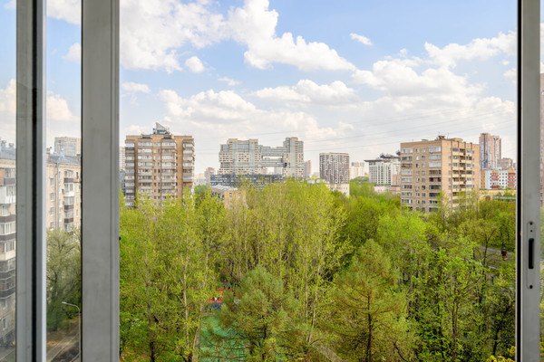 Продам трехкомнатную (3-комн.) квартиру, Ленинский пр-кт, 75/9, Москва г