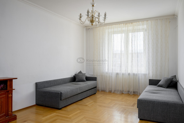 Продам трехкомнатную (3-комн.) квартиру, Ленинский пр-кт, 75/9, Москва г