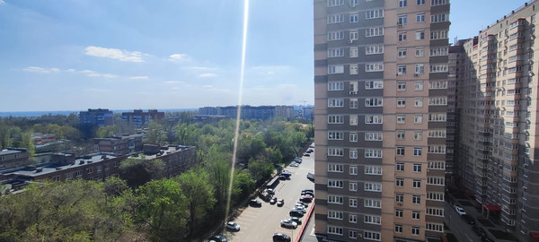 Продам трехкомнатную (3-комн.) квартиру, 40-летия Победы пр-кт, 63/17с3, Ростов-на-Дону г