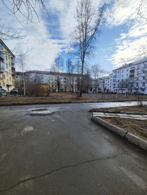 Продам двухкомнатную (2-комн.) квартиру, Орджоникидзе ул, 22, Нижний Тагил г